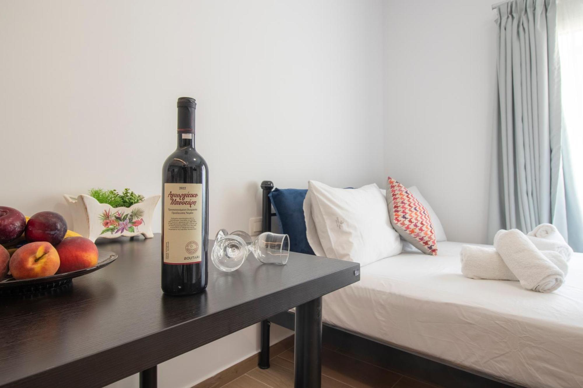Central Park Urban Studios Heraklion  Екстер'єр фото