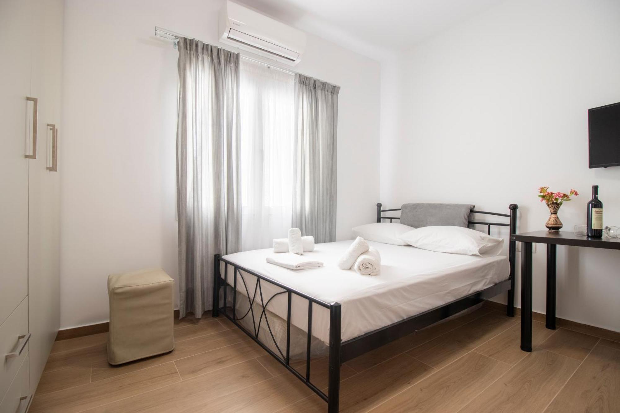 Central Park Urban Studios Heraklion  Екстер'єр фото