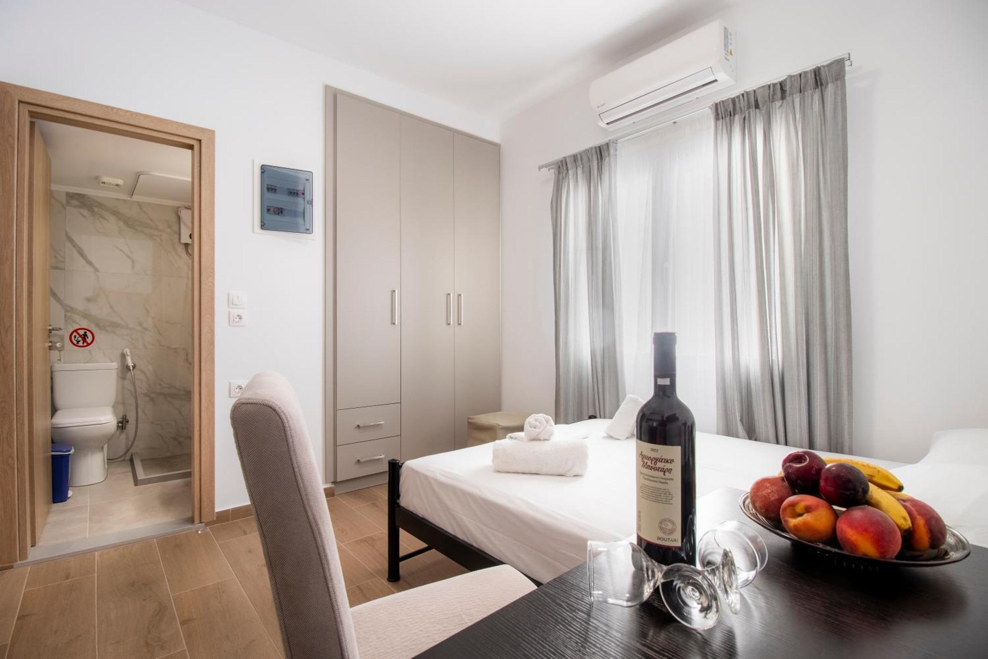 Central Park Urban Studios Heraklion  Екстер'єр фото