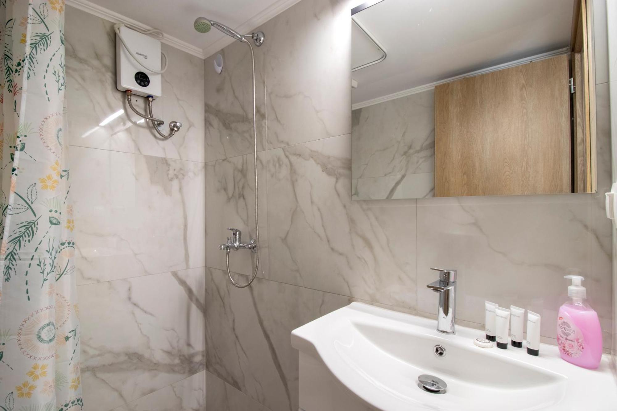 Central Park Urban Studios Heraklion  Екстер'єр фото