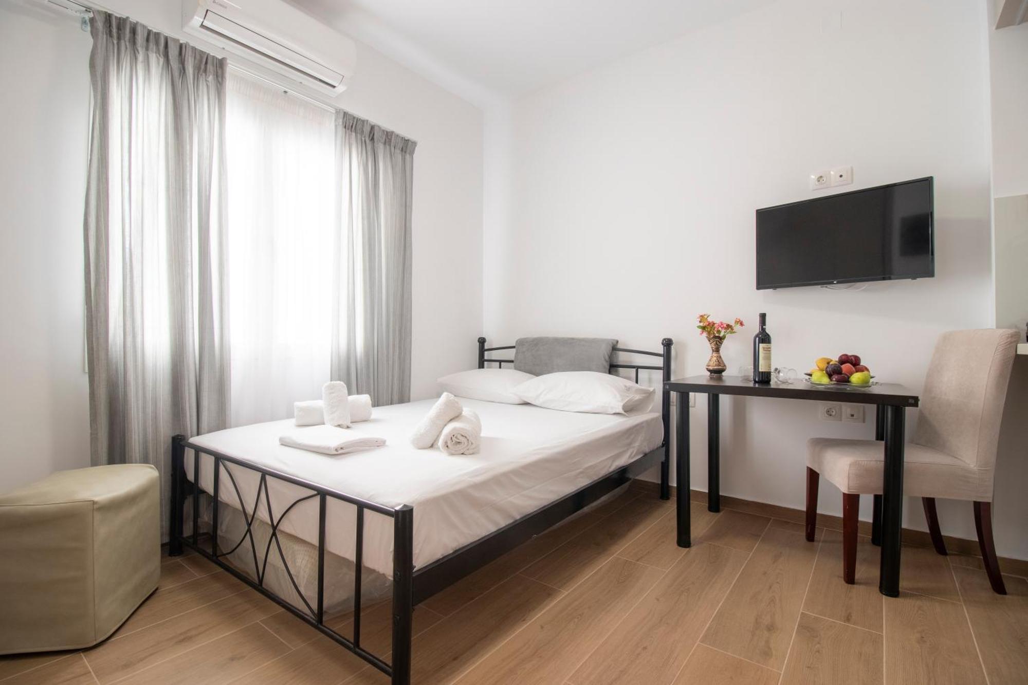 Central Park Urban Studios Heraklion  Екстер'єр фото
