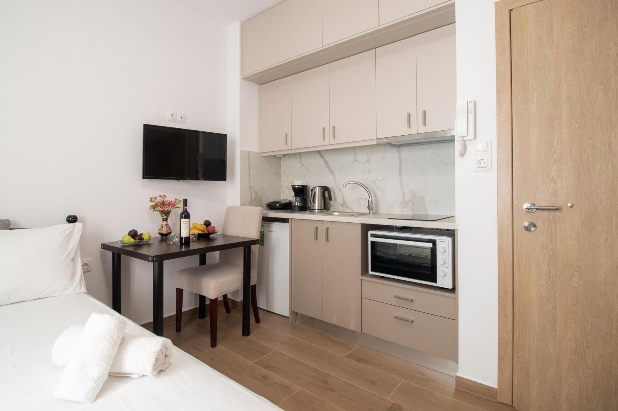 Central Park Urban Studios Heraklion  Екстер'єр фото